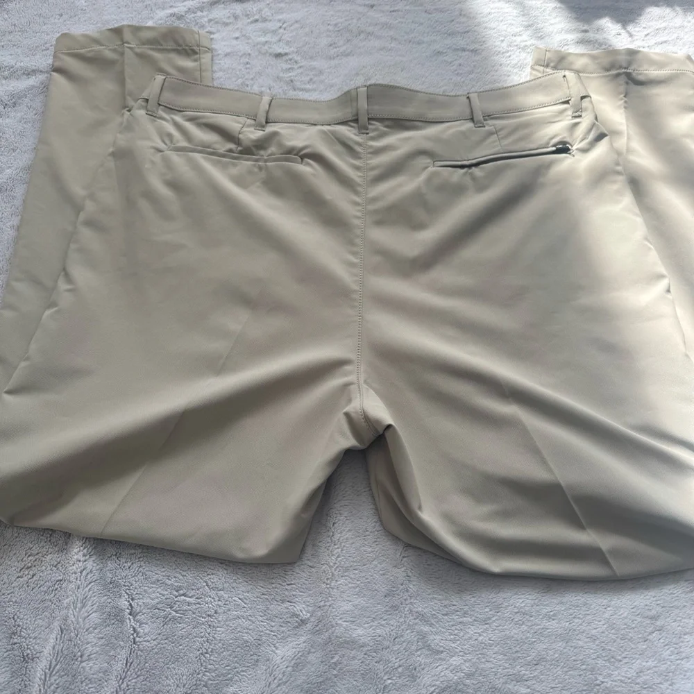 Banana Republic Men's Polyester Lightweight Tan‎ Beige Pants Size 40x32